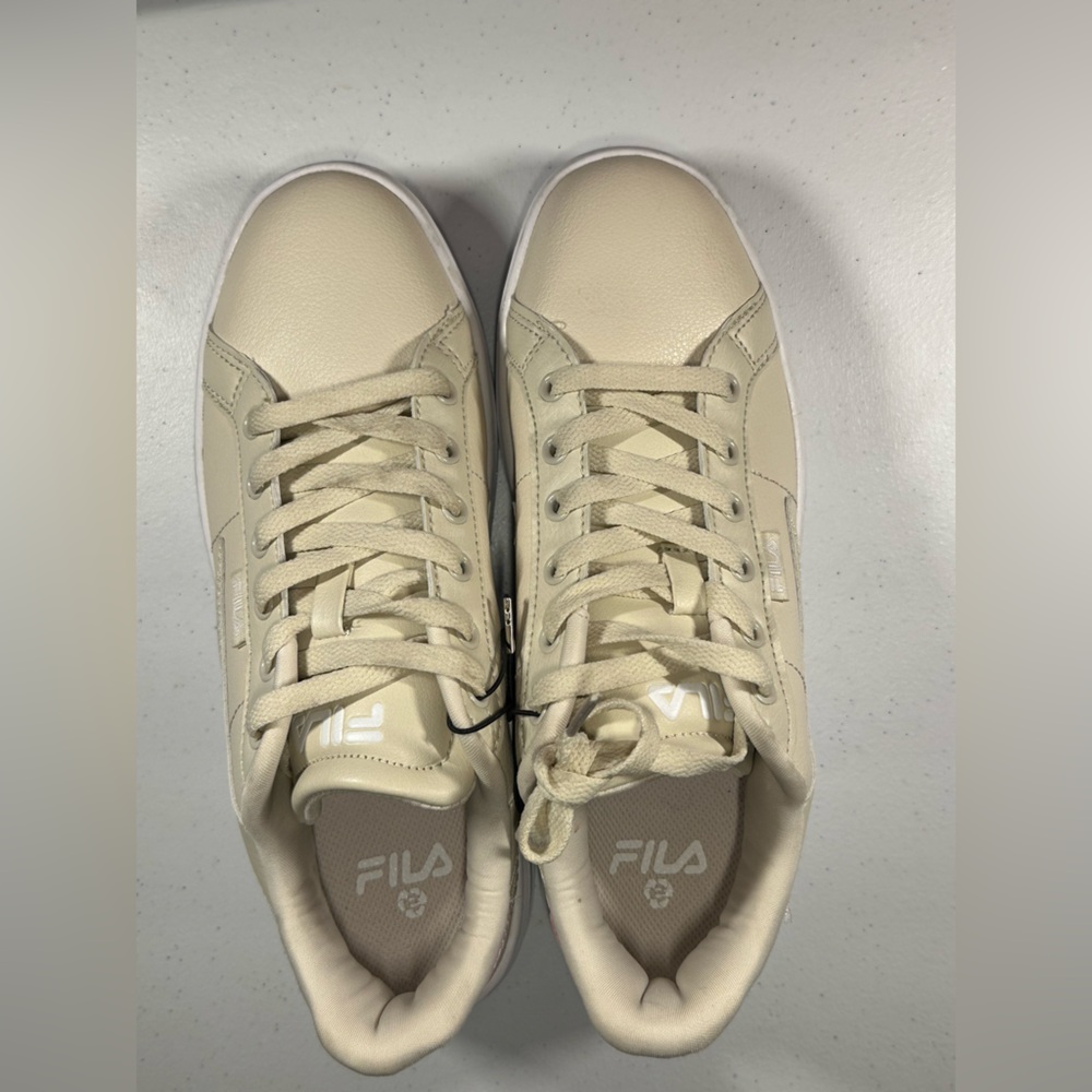 Fila Off-White Casual Sneakers